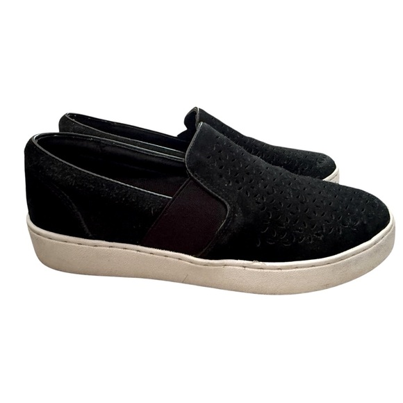 Vionic perforated laser cut slides 6:5 in excellent condition. - Picture 4 of 4